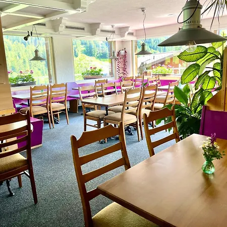 奥攀布莱克酒店