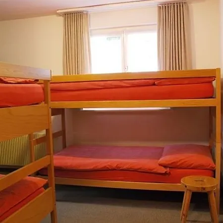 奥攀布莱克酒店 3* 格林德瓦