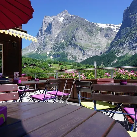 奥攀布莱克酒店 3* 格林德瓦