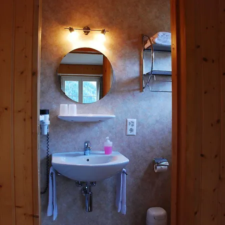 奥攀布莱克酒店 宾馆 格林德瓦